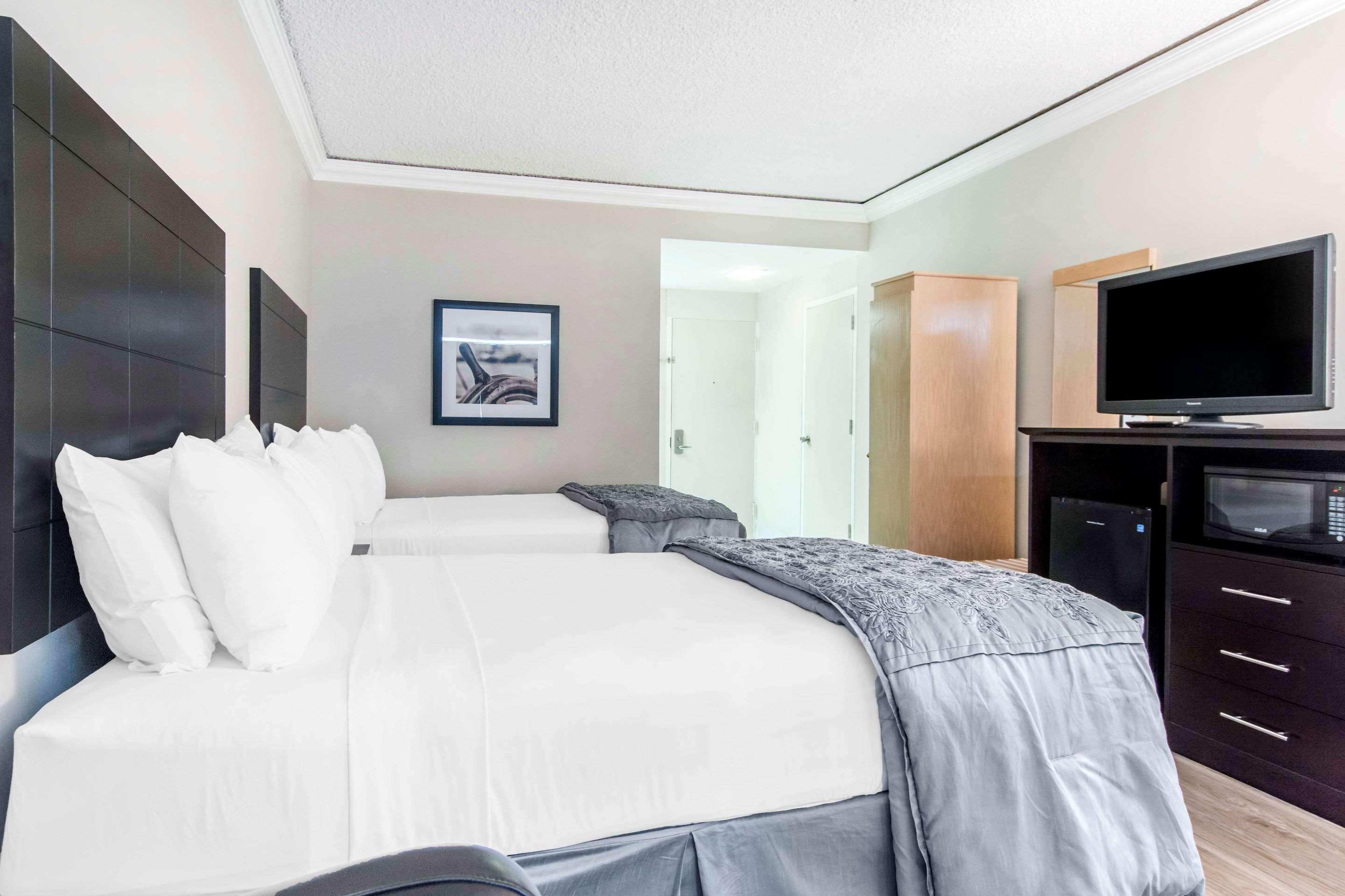 Travelodge By Wyndham Trois-Rivières Exterior foto